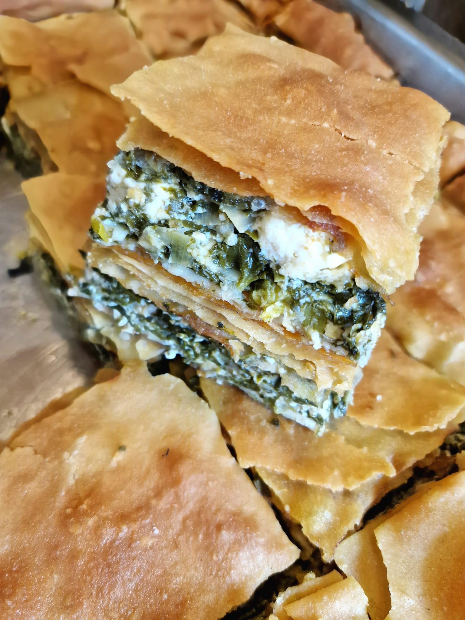 σπανακοτυρόπιτα-με-σπιτικό φύλλο-συνταγή-
