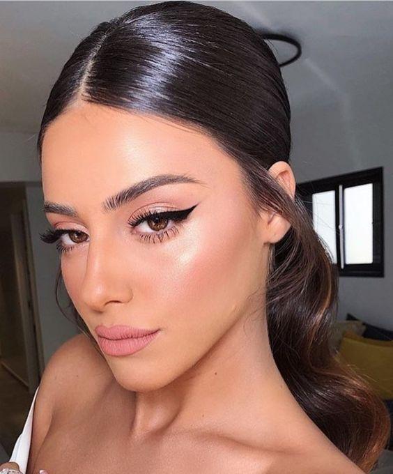 ιδέες-για-χτενίσματα-την-Ανάσταση-τάσεις 2023- ιδέες-για-χτενίσματα-την-Ανάσταση-τάσεις 2023-