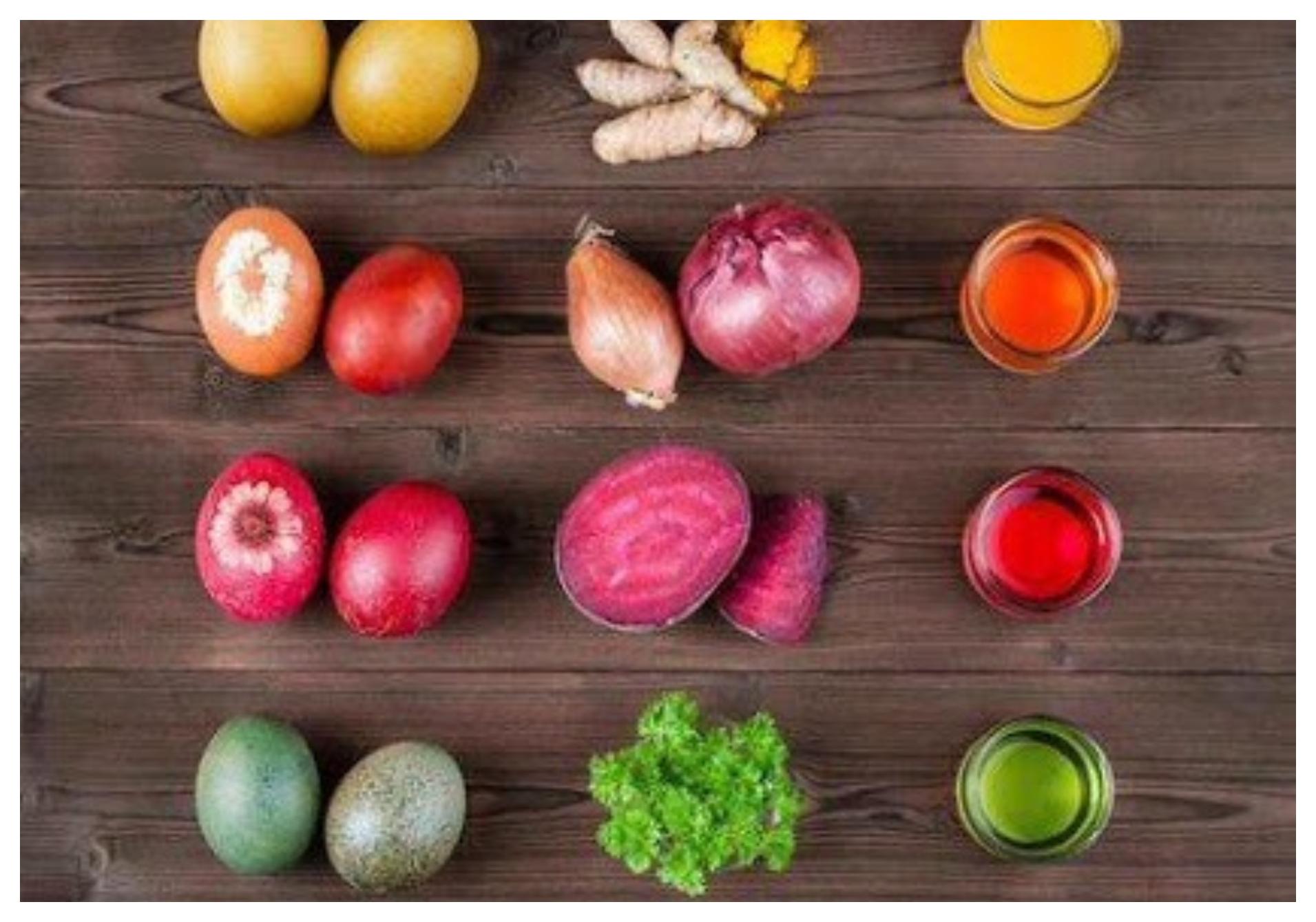 Πάσχα 2023: Πως να βάψετε τα πασχαλινά αυγά με φρούτα και λαχανικά