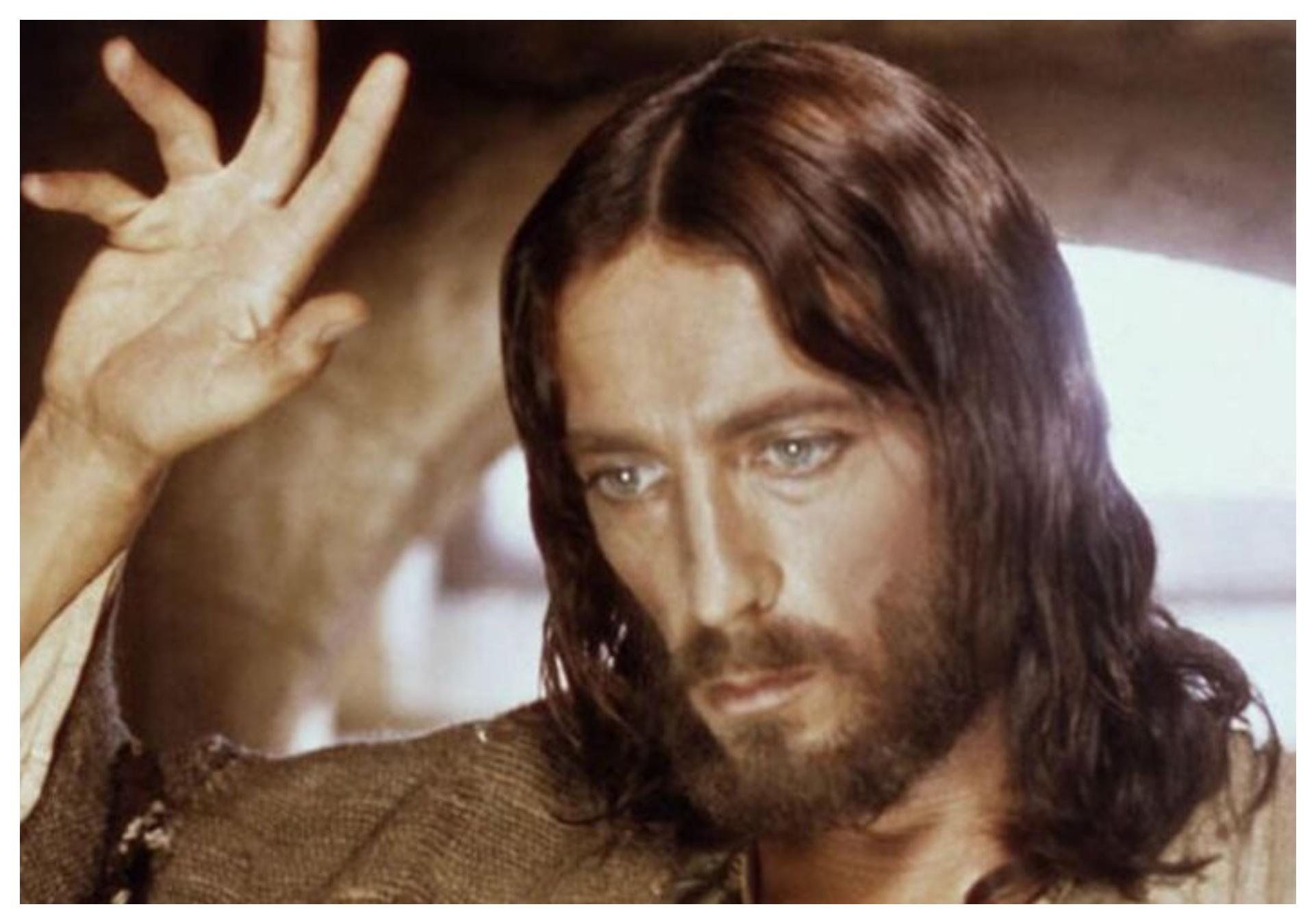 Ρόμπερτ Πάουελ: Δείτε πως είναι σήμερα 46 χρόνια μετά ο ηθοποιός που έπαιξε τον Ιησού από τη Ναζαρέτ