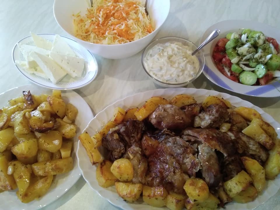 σκορδάτες-πατάτες φούρνου-συνταγή-