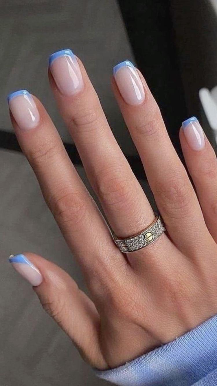 θαλασσί-γαλλικό μανικιούρ-σε-κοντά νύχια-ιδέες-