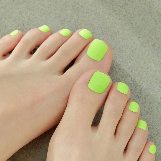 ιδέες-για-πεντικιούρ-σε-neon αποχρώσεις- ιδέες-για-πεντικιούρ-σε-neon αποχρώσεις-