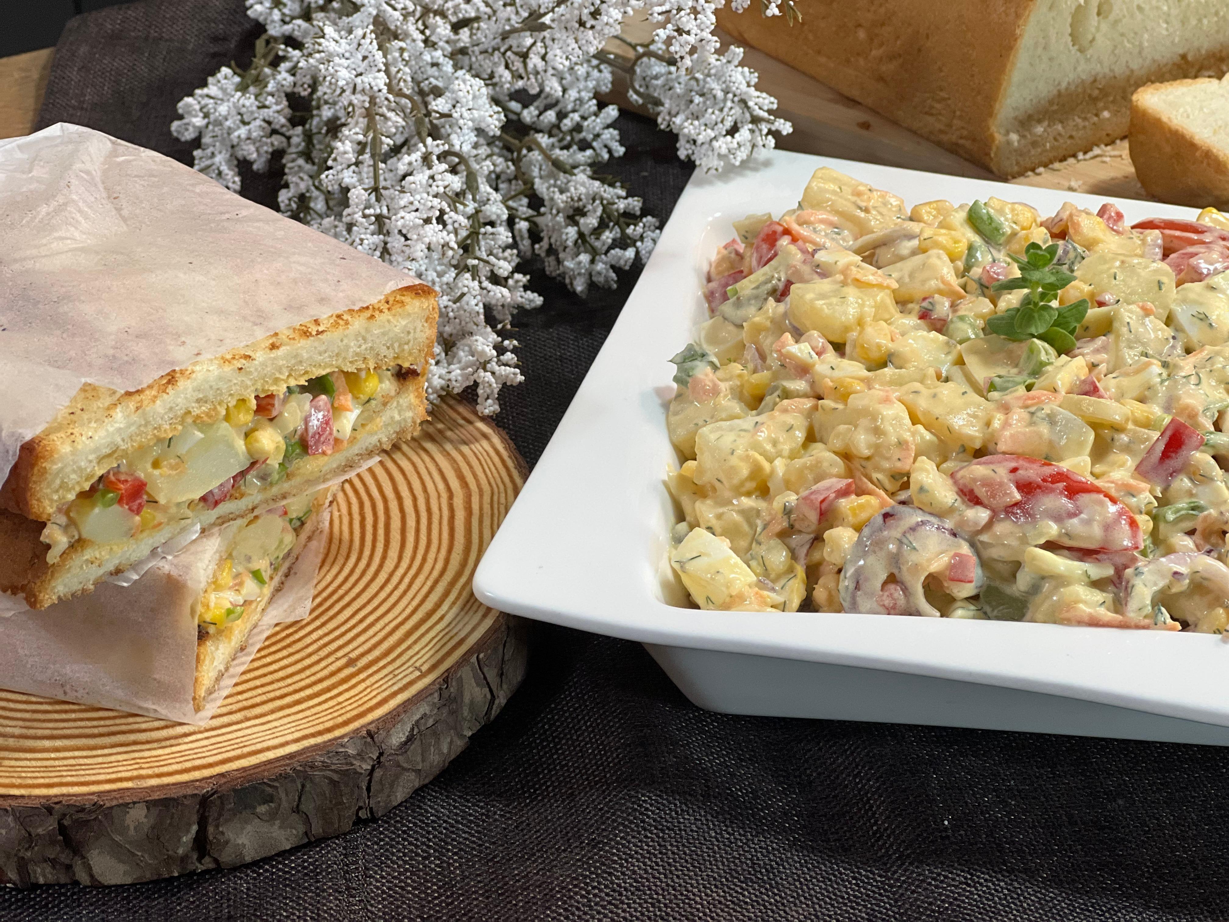 αυγοσαλάτα-με-τα-κόκκινα αυγά-που περίσσεψαν-συνταγή-