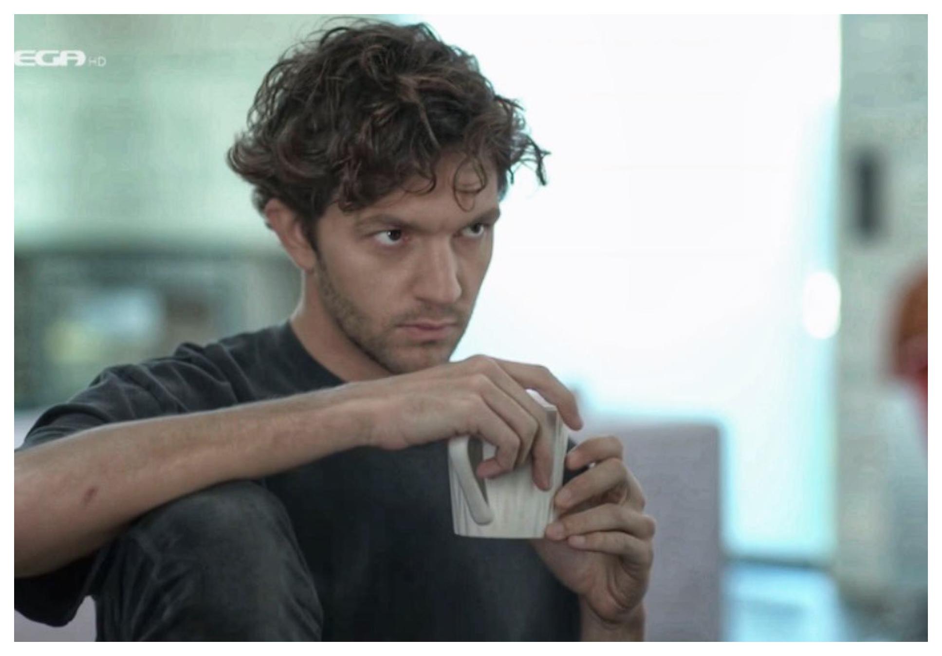 Μαύρο Ρόδο: Η Ελισάβετ καίγεται από τον πυρετό