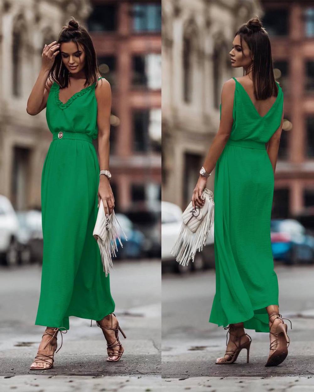 Η Ελισάβετ από το Μαύρο Ρόδο φόρεσε το φόρεμα με το απόλυτο χρώμα του καλοκαιριού