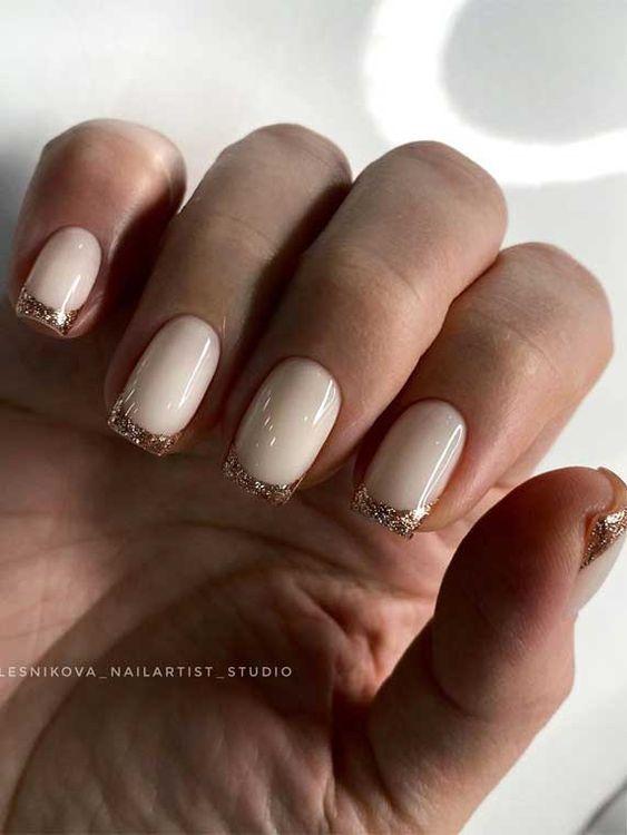 γαλλικό μανικιούρ-με-γκλίτερ-ιδέες-