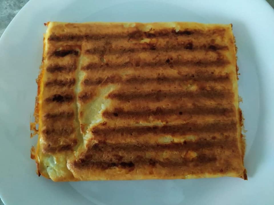 τυρόπιτα-στη-τοστιέρα-συνταγή- τυρόπιτα-στη-τοστιέρα-συνταγή-