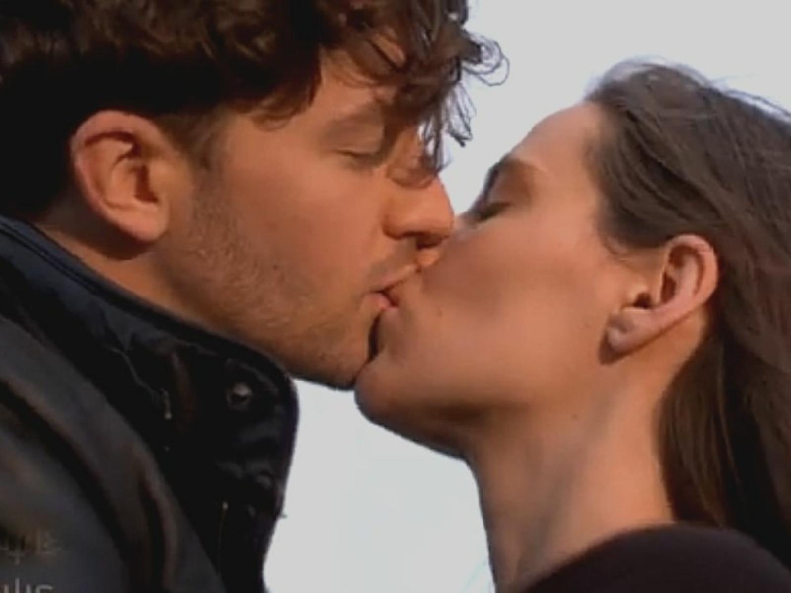 Μαύρο Ρόδο-Ελισάβετ-Πέτρος-