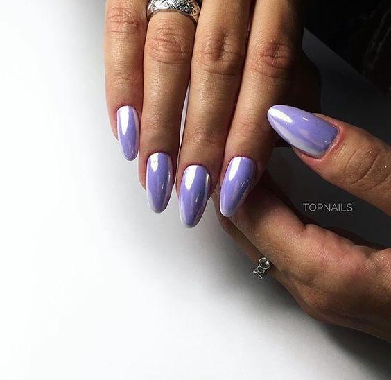 Μεταλλικά νύχια σε ανοιξιάτικες αποχρώσεις τον Μάιο 2023: 15 ιδέες για να εντυπωσιάσεις