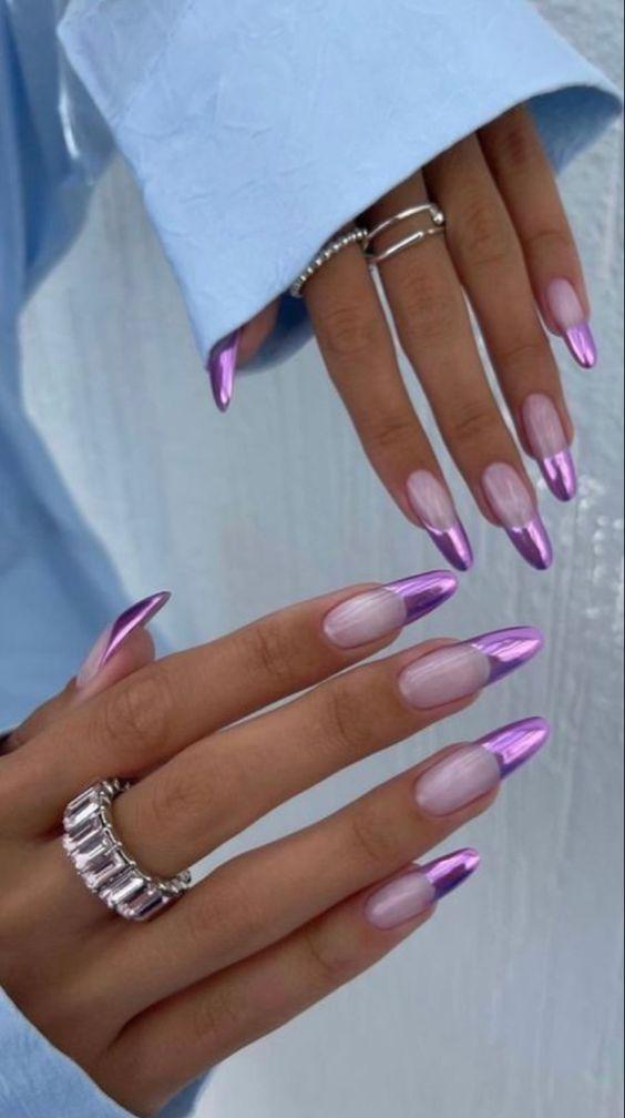 γαλλικό μανικιούρ-σε-μοβ-μεταλλικό-χρώμα-ιδέες-