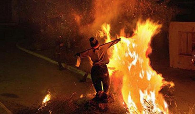 Πάσχα στην Εύβοια :  Τα φαναράκια στον ουρανό και το κάψιμο του Ιούδα