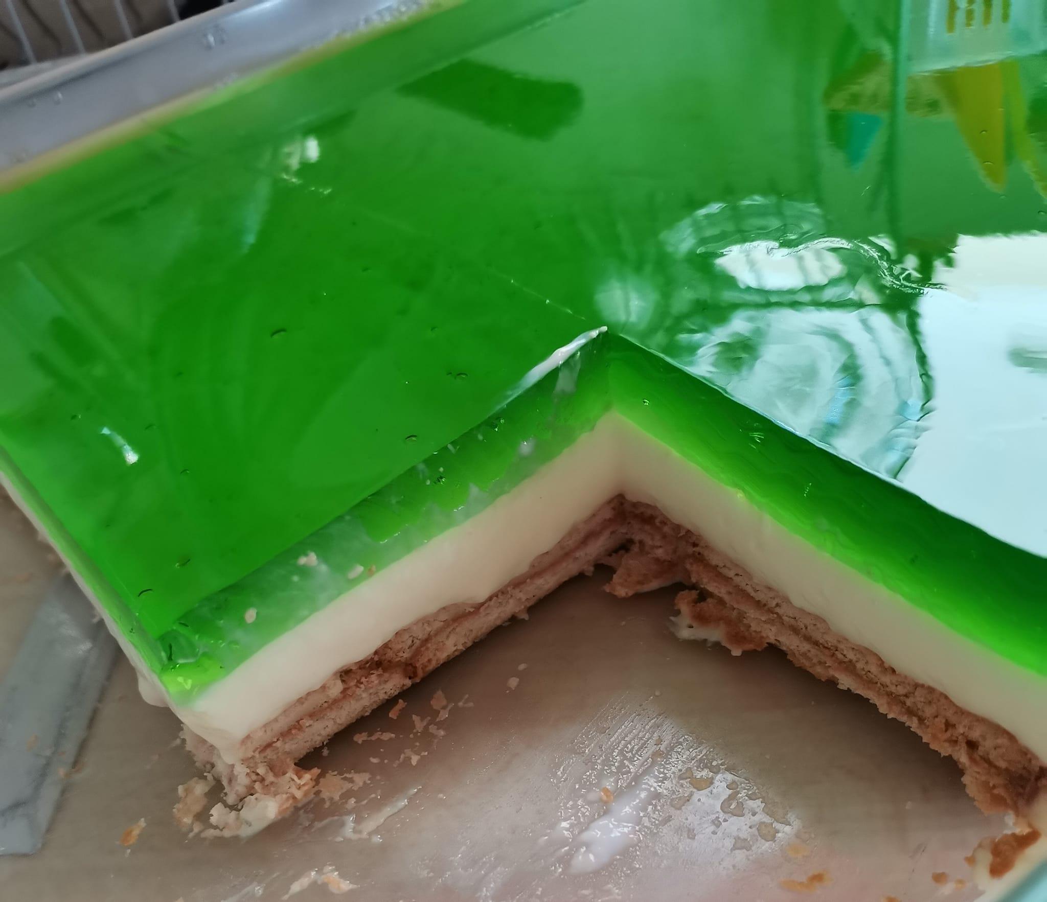 μπισκοτόγλυκο-με-ζελέ-συνταγή-