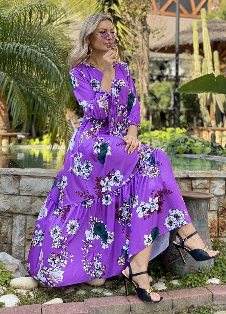 Η Τόνια Σωτηροπούλου φόρεσε το must have floral φόρεμα που πρέπει να έχουμε όλες στην ντουλάπα μας