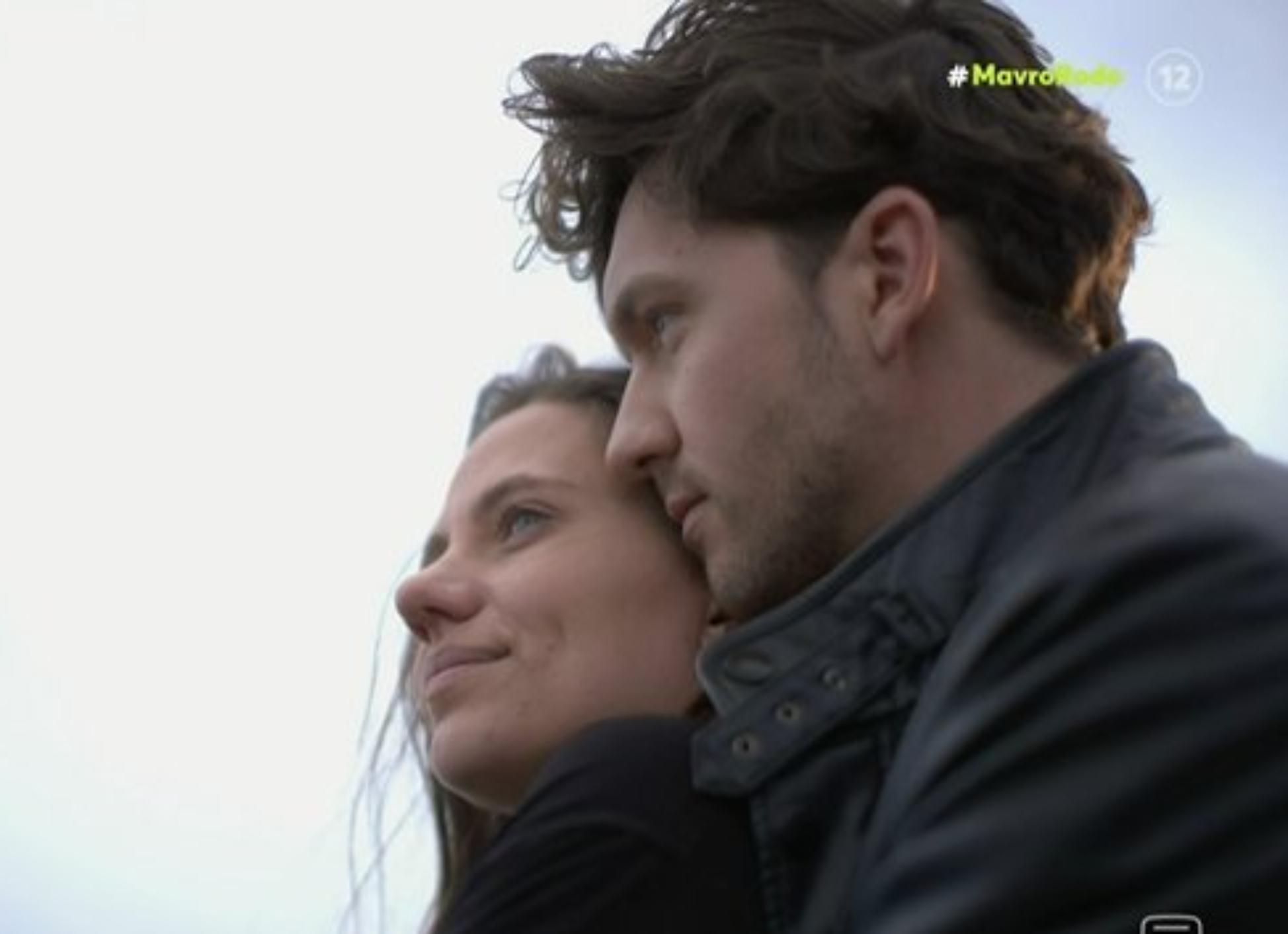 Μαύρο Ρόδο: Ο έρωτας δεν είναι αμαρτία παιδί μου να χαίρεσαι που τον έζησες