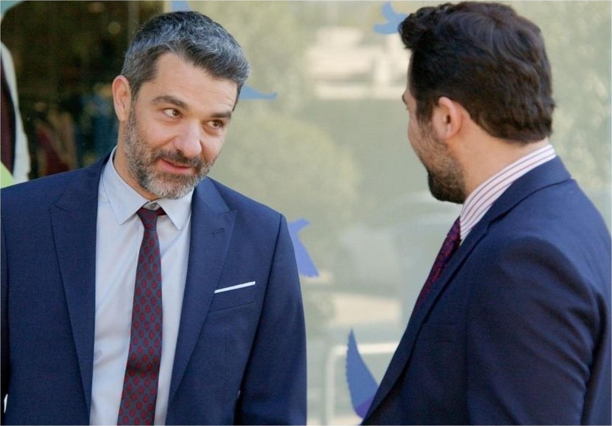 Παγιδευμένοι: Ο Δημήτρης γονατίζει και κλαίει για τα όνειρά του που έγιναν στάχτες