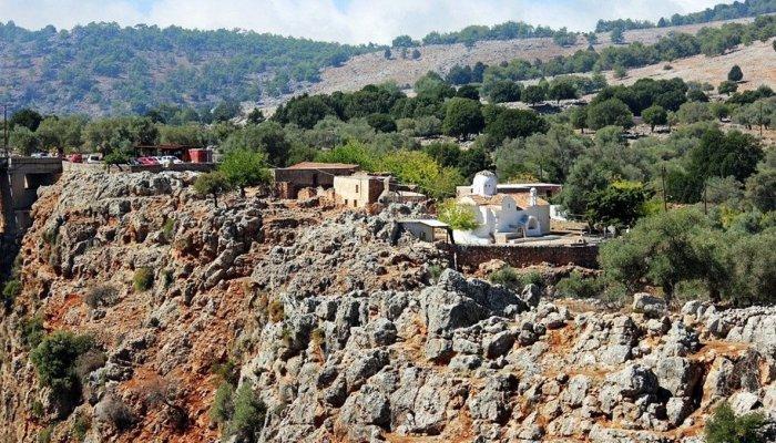 7 νεκροί για 1 κουδούνι: Η άγρια βεντέτα που ερήμωσε ένα ολόκληρο χωριό στην Κρήτη