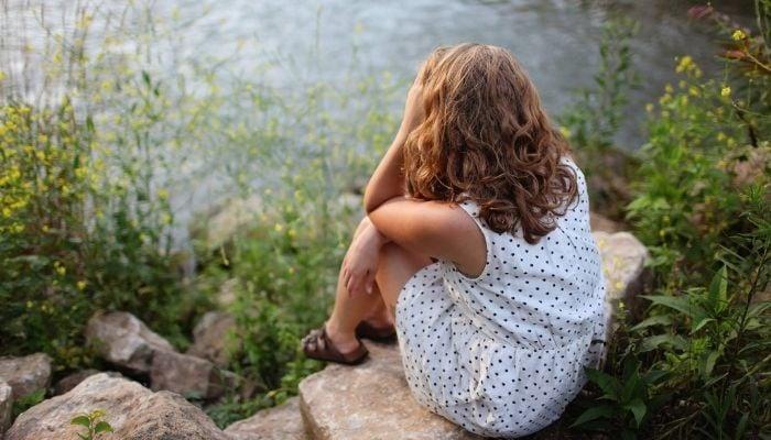 σπουδάζω-η-μάνα-μου-μένει-μαζί-μου-και-δεν-φεύγει-