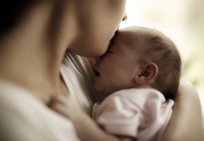 παιδιά-που-γεννήθηκες-από-μητέρες-με-πολυκυστικές ωοθήκες-κίνδυνοι-