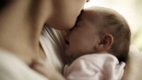 παιδιά-που-γεννήθηκες-από-μητέρες-με-πολυκυστικές ωοθήκες-κίνδυνοι-