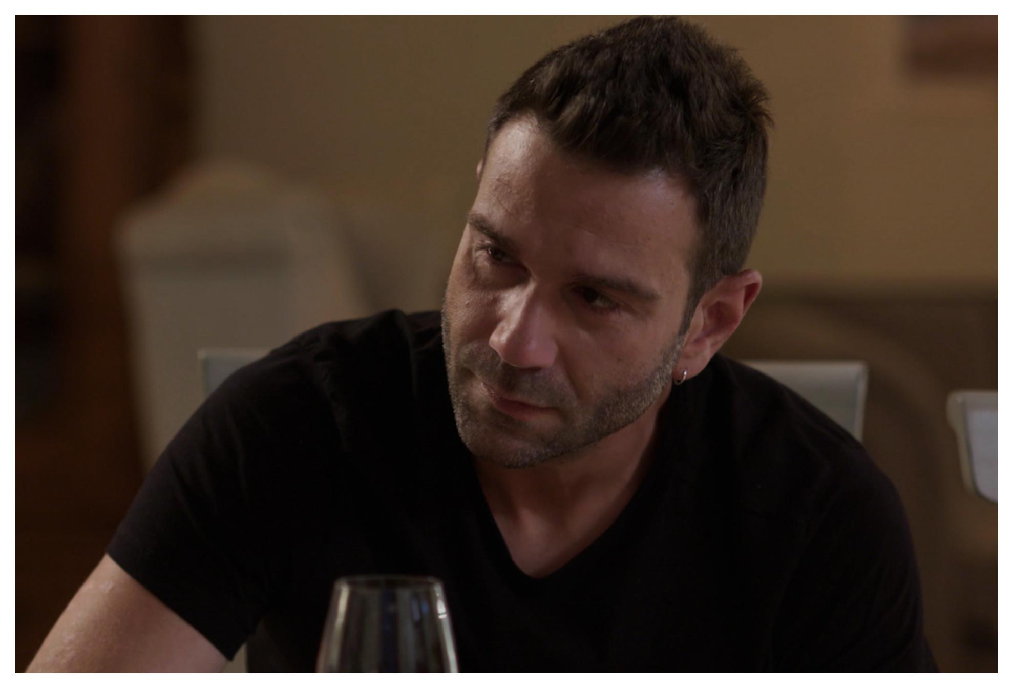 Ο Τάσος Ιορδανίδης απο την Γη Της Ελιάς σε σπάνιες οικογενειακές στιγμές