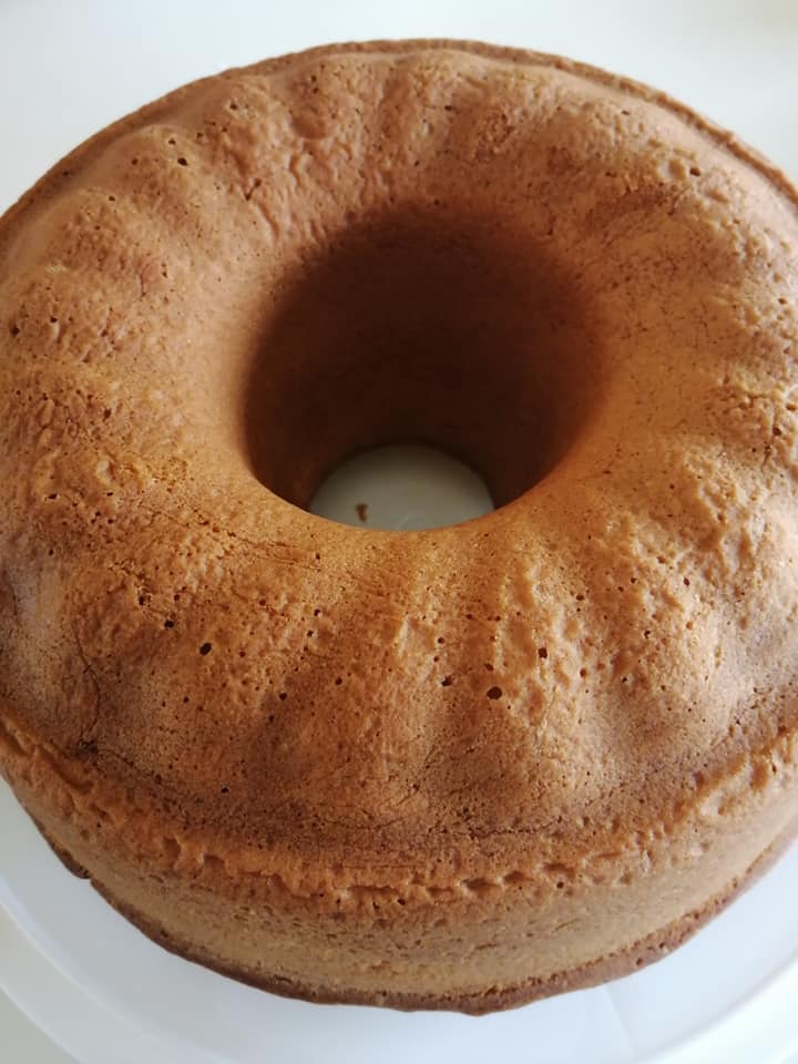 κέικ-βανίλιας-με-γεμιστά μπισκότα-συνταγή-