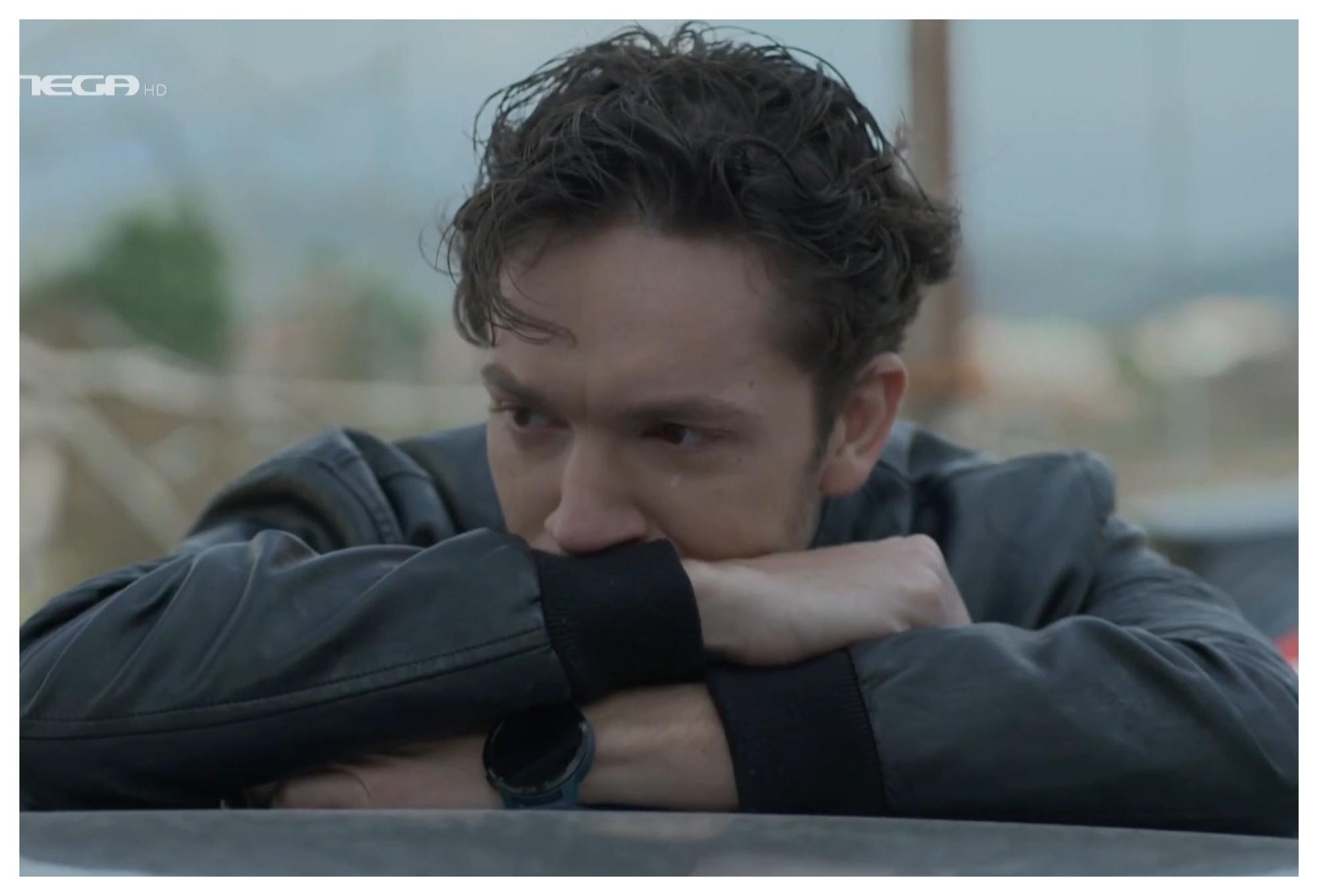 Μαύρο Ρόδο: Ξεκόλλα με το κόλλημα που έχεις μαζί της – Είσαι εμμονικός