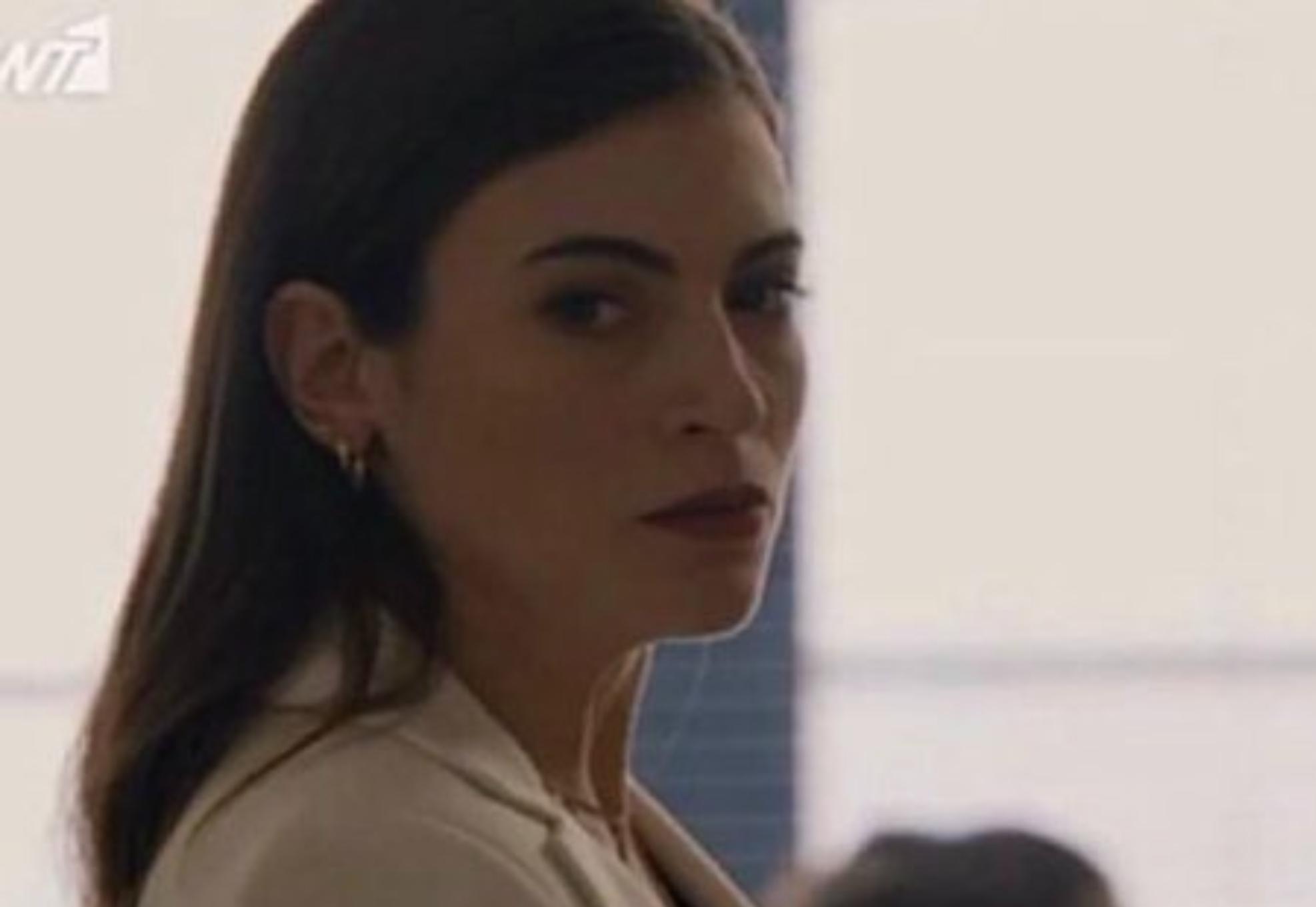 Παγιδευμένοι: Η Άννα δίνει σκληρή μάχη και την κερδίζει