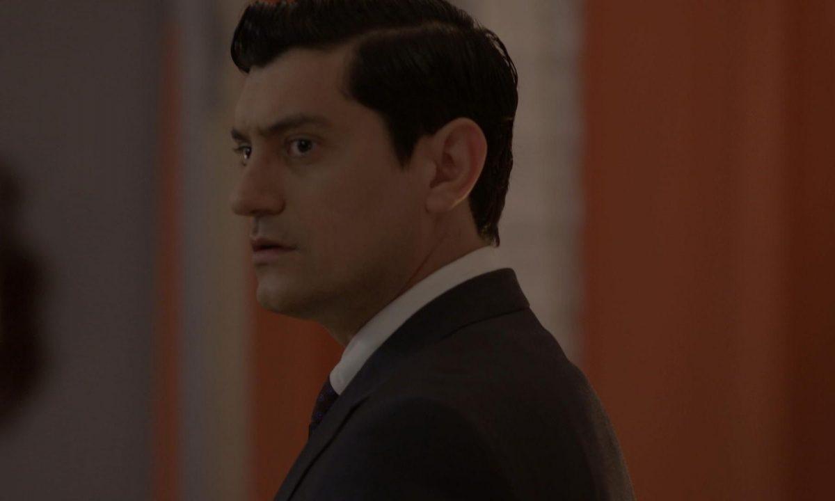 Ο Παράδεισος των Κυριών-Ντίνος- Ο Παράδεισος των Κυριών-Ντίνος-