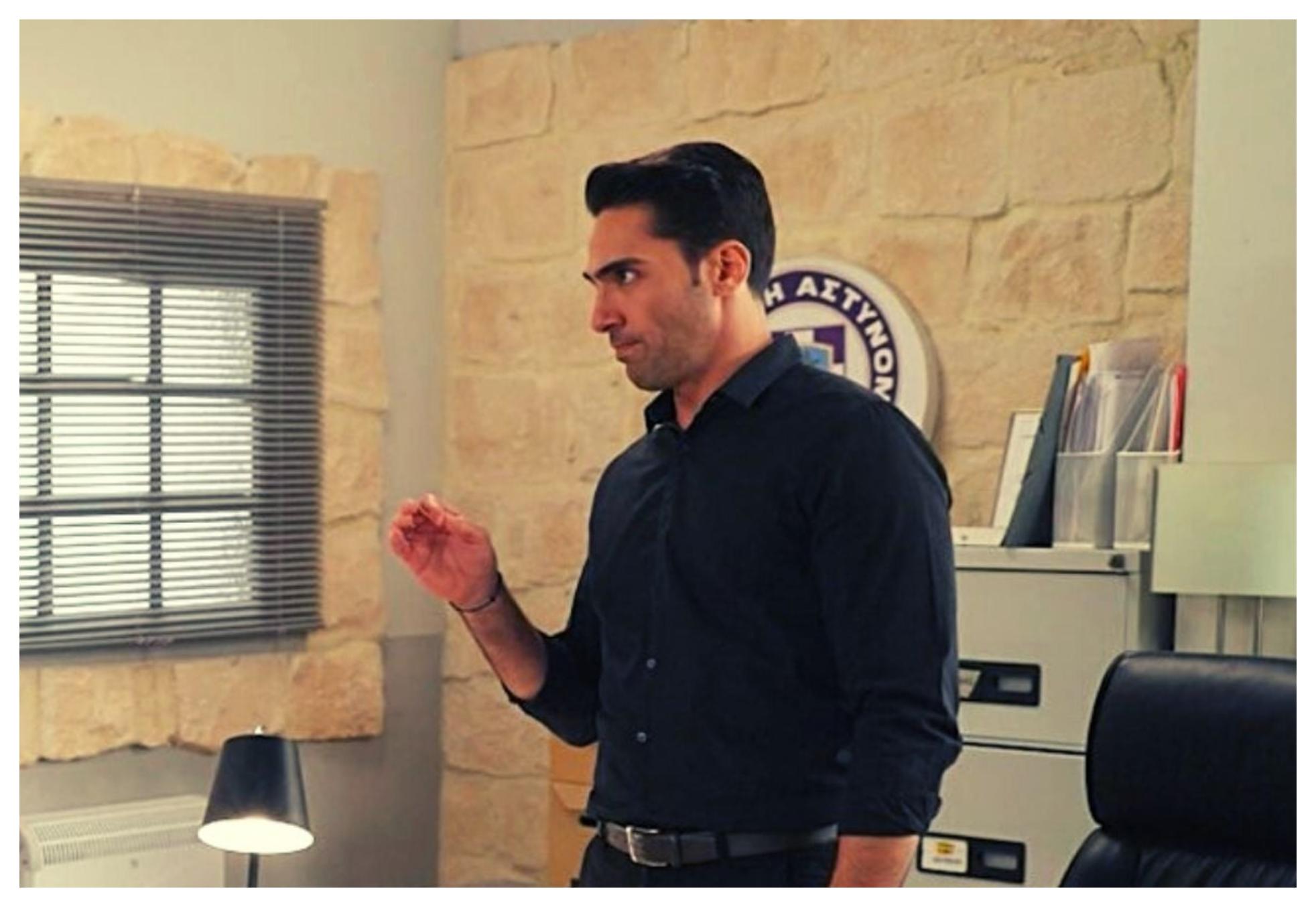 Η Γη της Ελιάς: Δείτε την κούκλα κόρη του αστυνόμου Κουράκου