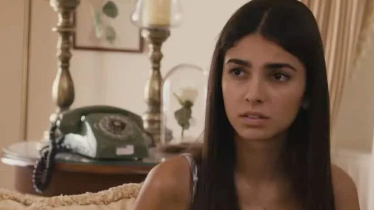 Η Γη της Ελιάς-Βασιλική- Η Γη της Ελιάς-Βασιλική-