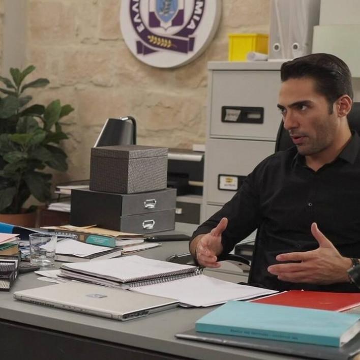 Η Γη της Ελιάς-Κουράκος-