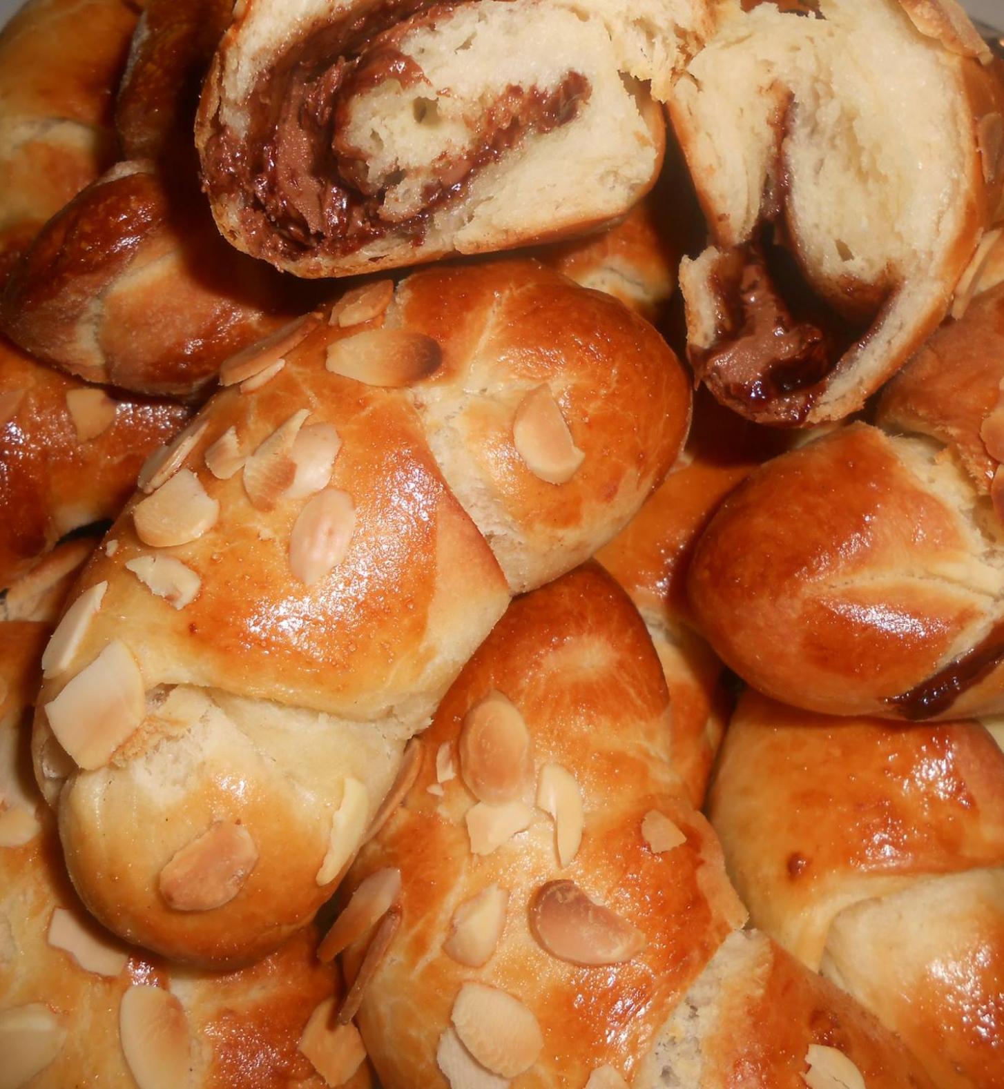 Κρουασάν με γέμιση μερέντας σούπερ αφράτα