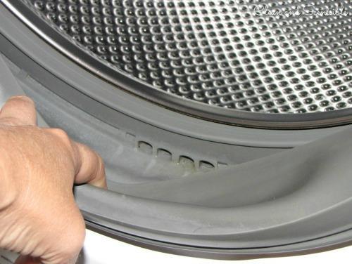 Δεν μυρίζουν όμορφα τα ρούχα μετά το πλύσιμο: Το clean tip που θα σε σώσει
