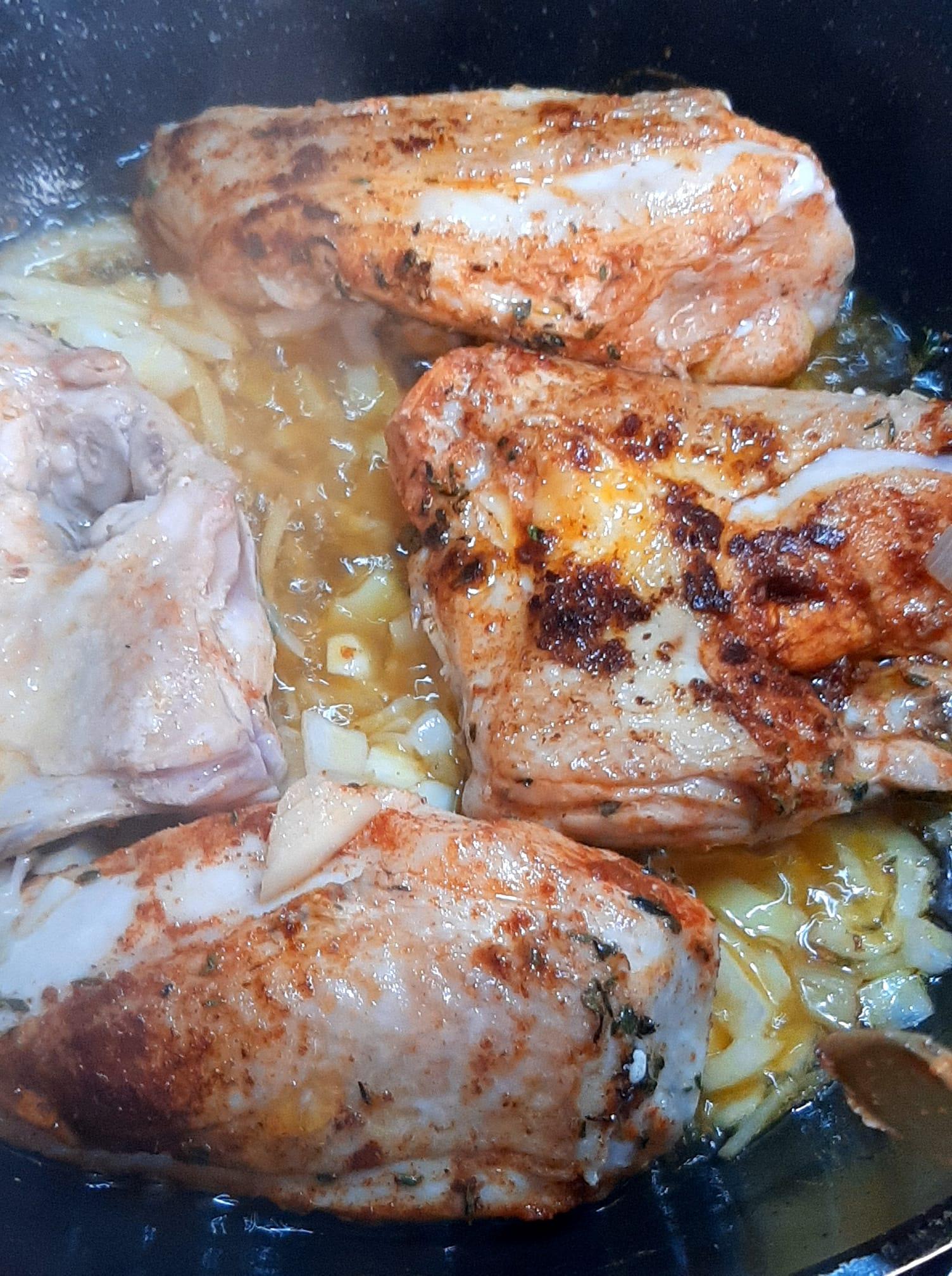 κοτόπουλο-με-πιπεριές-και-ρύζι-συνταγή-