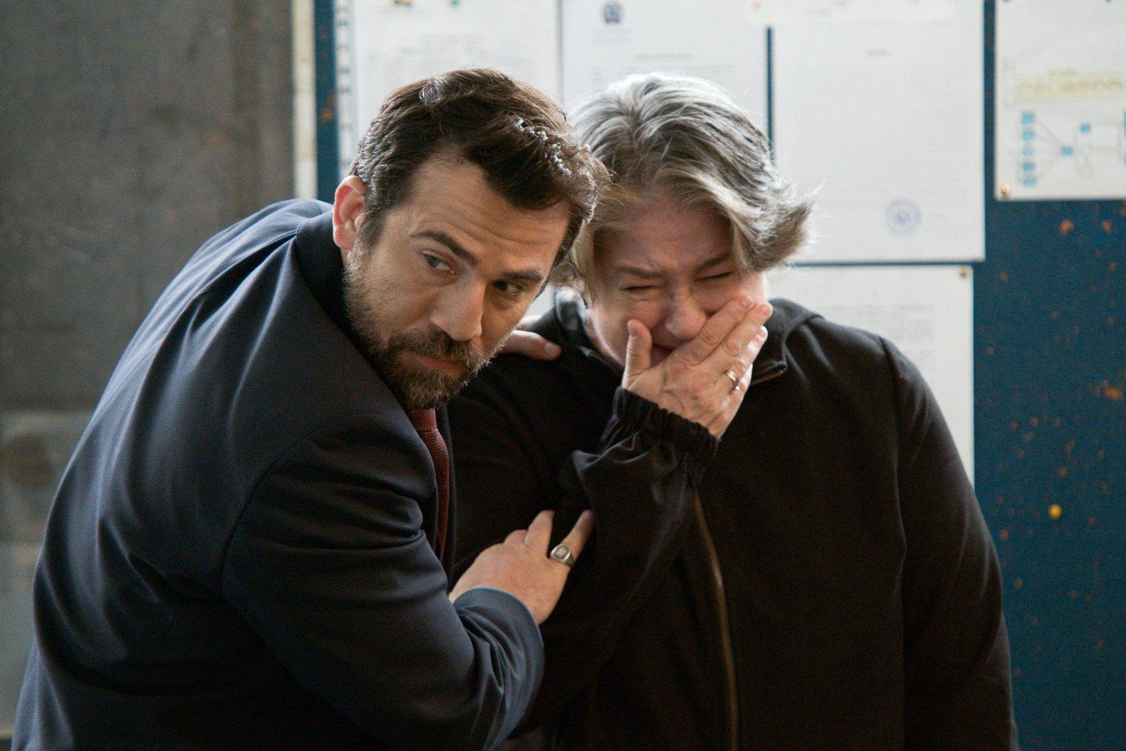 Παγιδευμένοι-Σταύρος-Ειρήνη- Παγιδευμένοι-Σταύρος-Ειρήνη-