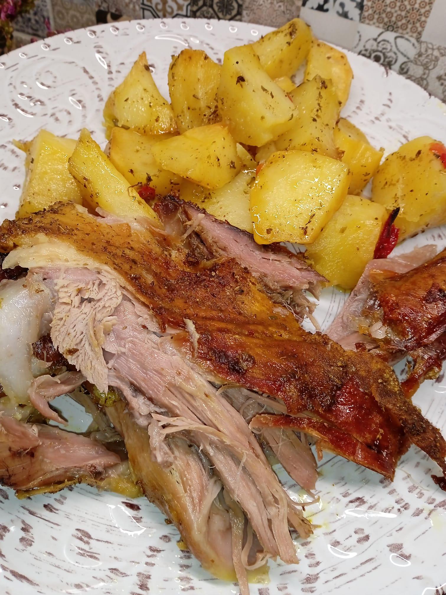 κατσικάκι-με-λεμονάτες-πατάτες-συνταγή- κατσικάκι-με-λεμονάτες-πατάτες-συνταγή-