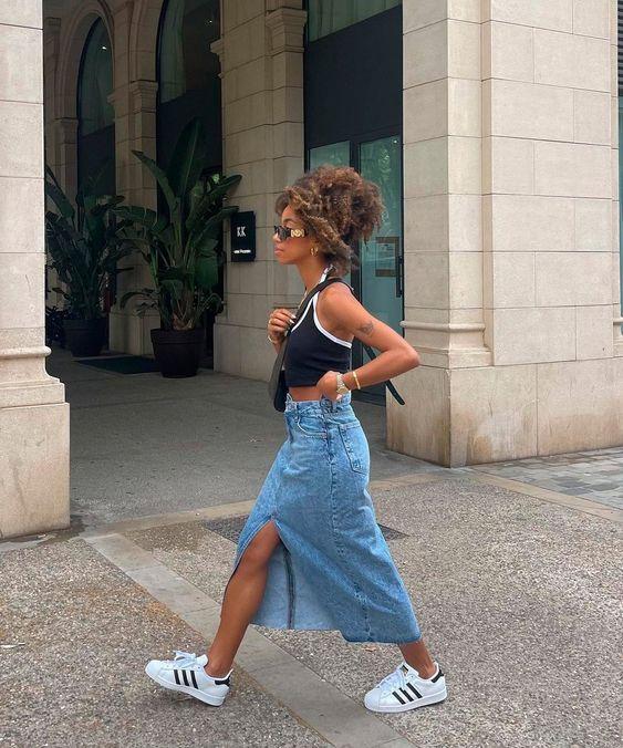 αθλητικό-τοπ-με-τζιν-φούστα-ιδέες-