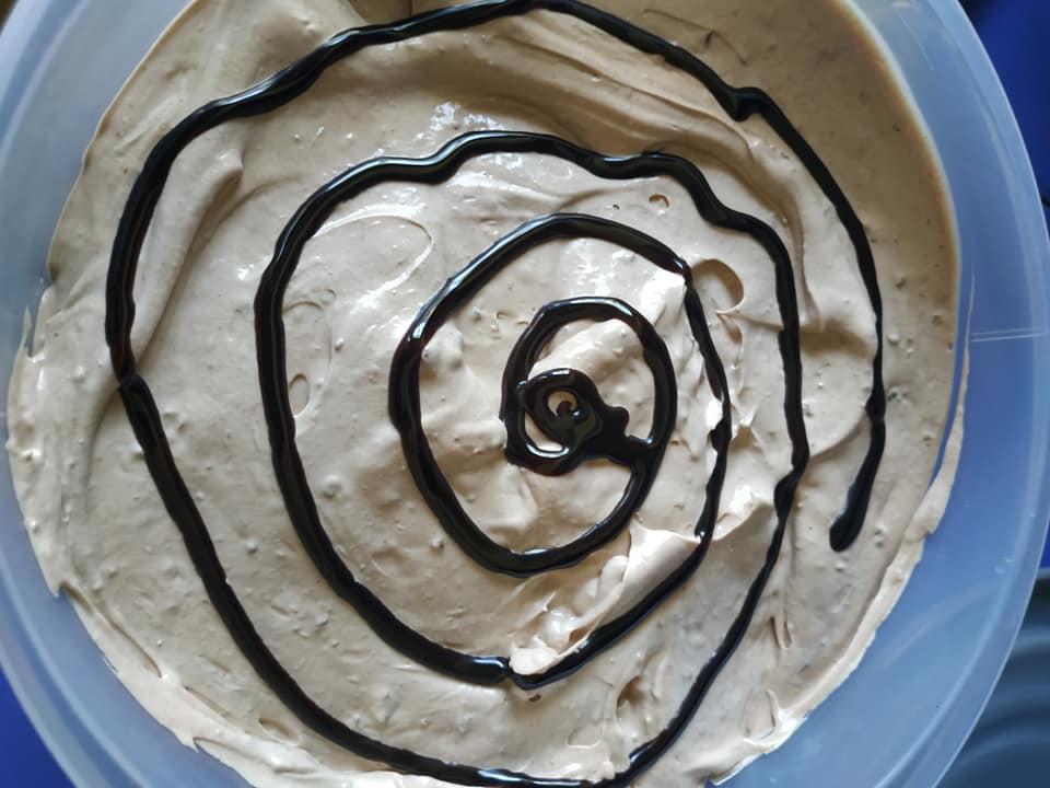 παρφέ-με-μερέντα-και-γεμιστά μπισκότα-συνταγή-