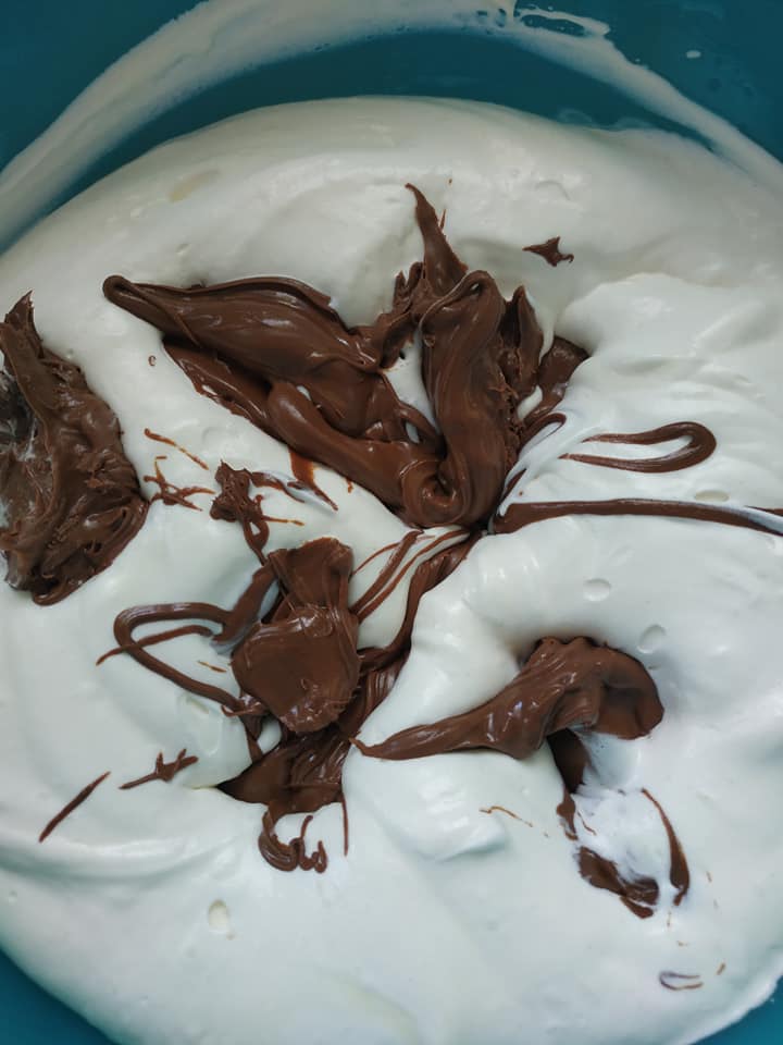 παρφέ-με-μερέντα-και-γεμιστά μπισκότα-συνταγή-