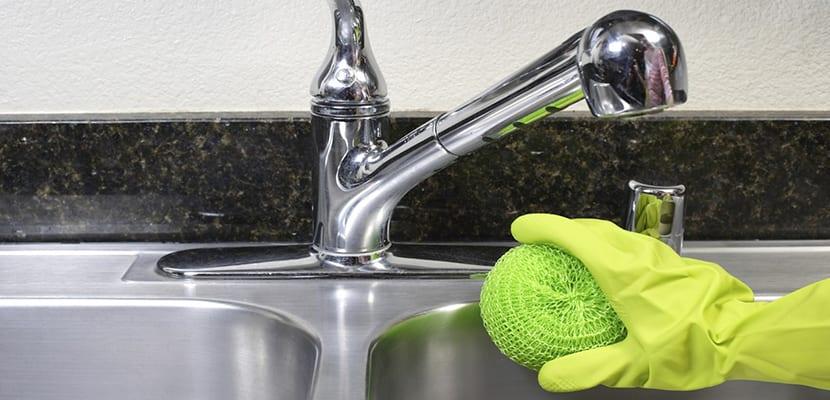 αγγούρι-για-καθαριστικό-στο-σπίτι-