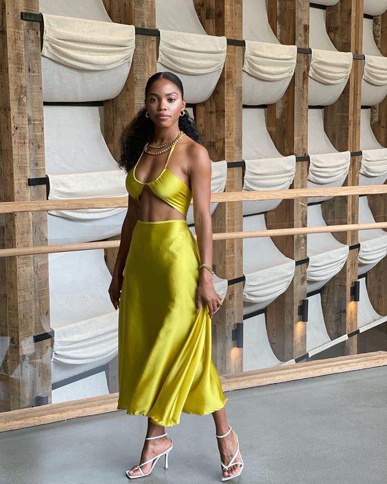 σατέν-φλούο-σετ-με-φούστα-τοπ-ιδέες-