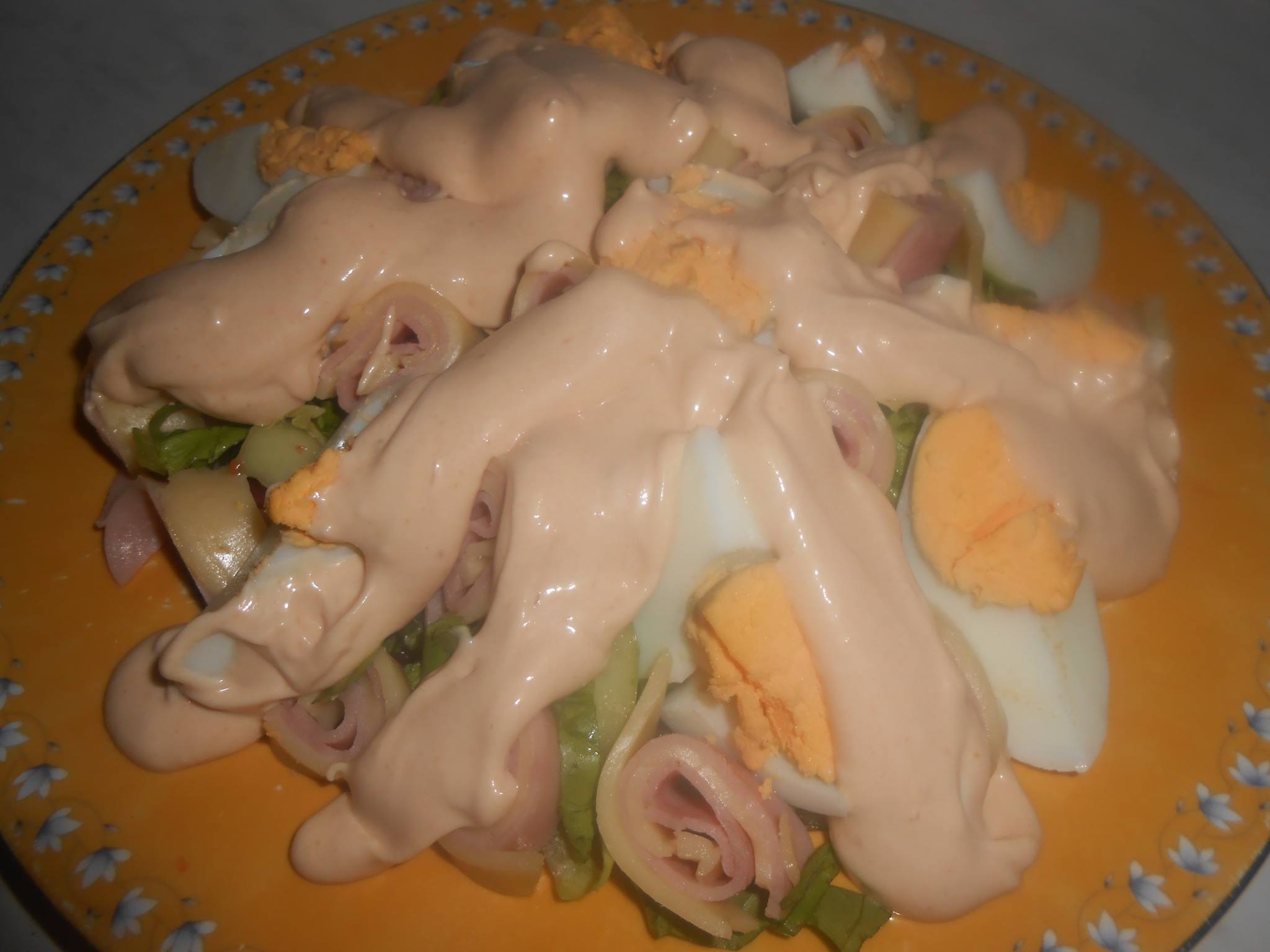 Σαλάτα-με-ροζ σώς-συνταγή-