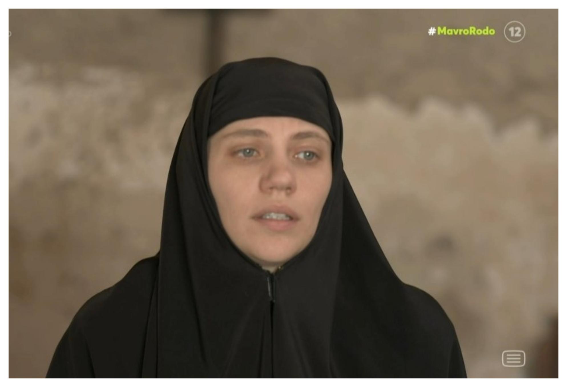 Μαυρό Ρόδο: Ο Πέτρος φιλάει την Νατάσα