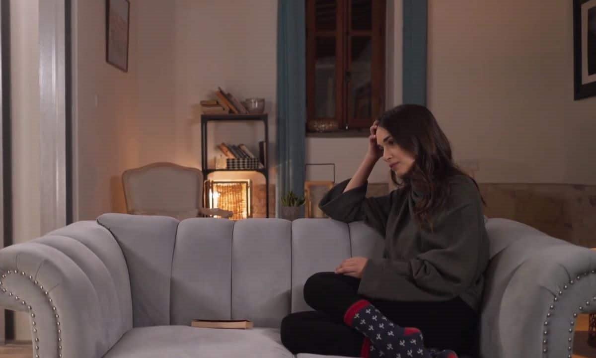 Η Γη της Ελιάς-Μαρίνα- Η Γη της Ελιάς-Μαρίνα-