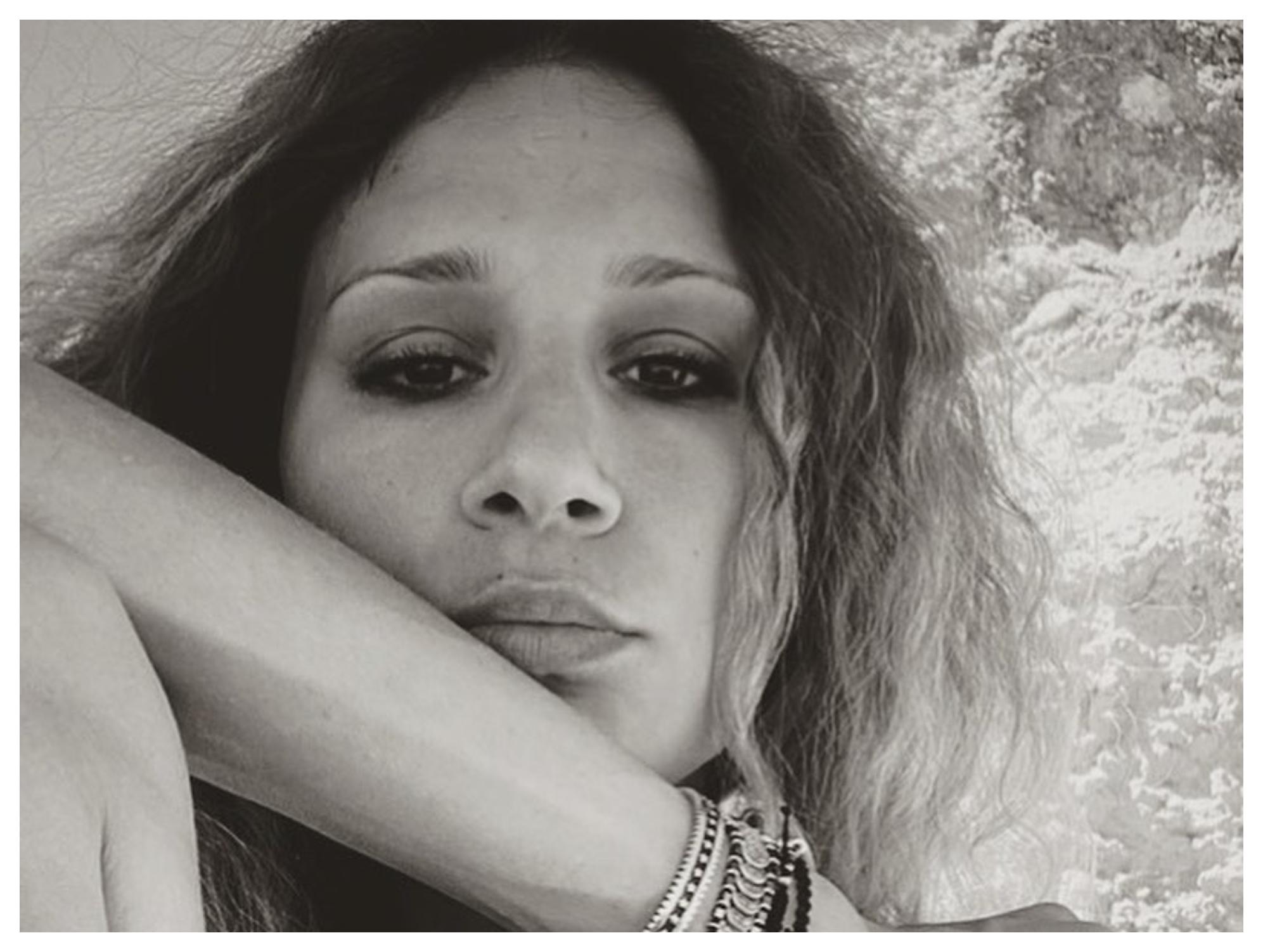 Νίκος Καρβέλας – Έλενα Φερεντίνου: Δείτε τον κούκλο γιο τους