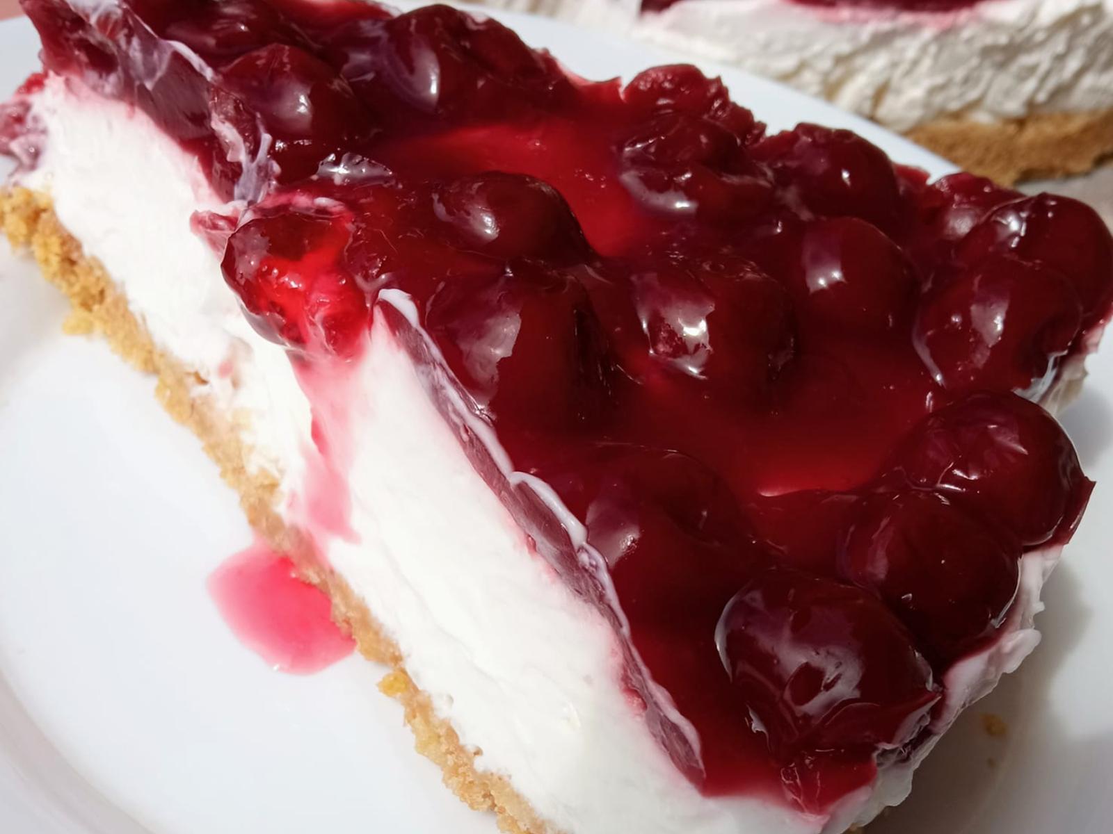 Καλοκαιρινό cheesecake με φανταστικό γλάσο
