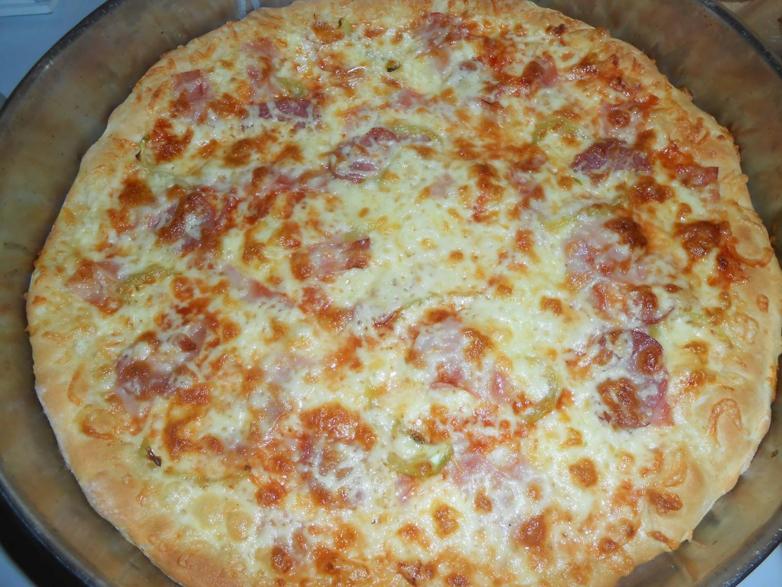 πίτσα-με-αλλαντικά-συνταγή-