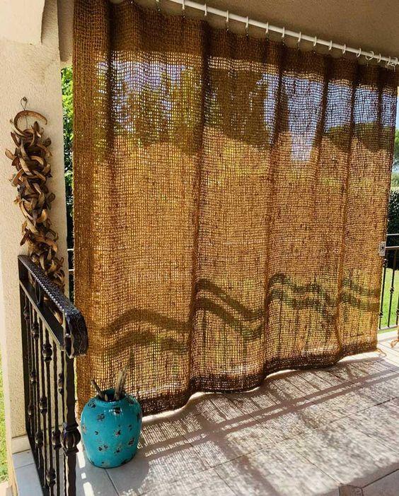 Κουρτίνες στο μπαλκόνι: 15 καλοκαιρινές ιδέες