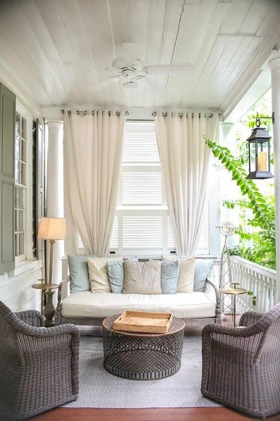 Κουρτίνες στο μπαλκόνι: 15 καλοκαιρινές ιδέες